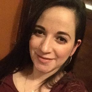 Meet your Posher, Ana